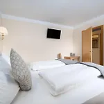 Tauerngloeckl Otel